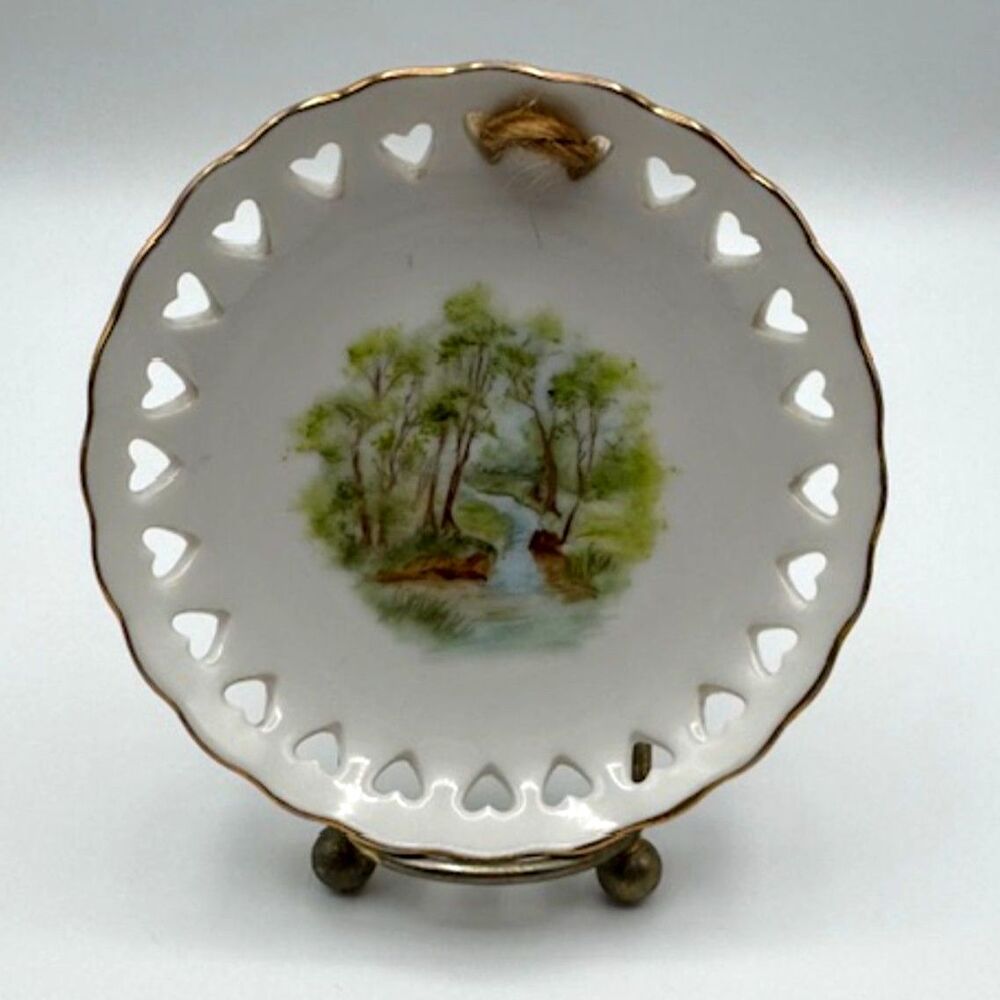 VTG Signed Hand Painted Forest Stream Reticulated Hearts Gold Tone Rim Dish 4"D - Picture 2 of 7